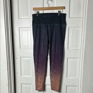 AR-33 Alpha High Waisted Ombre Purple Athletic Wear/Yoga Leggings X-Large